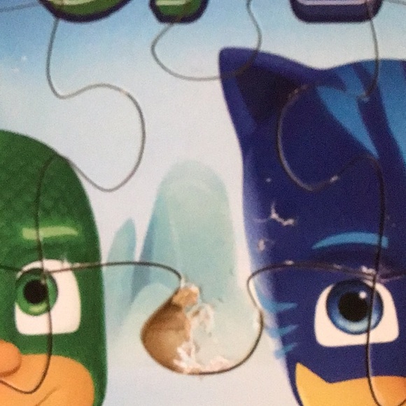 COPY - PJ Masks 7 puzzle set , sturdy pieces, wood box, complete, 1 piece w dam… - Picture 9 of 16